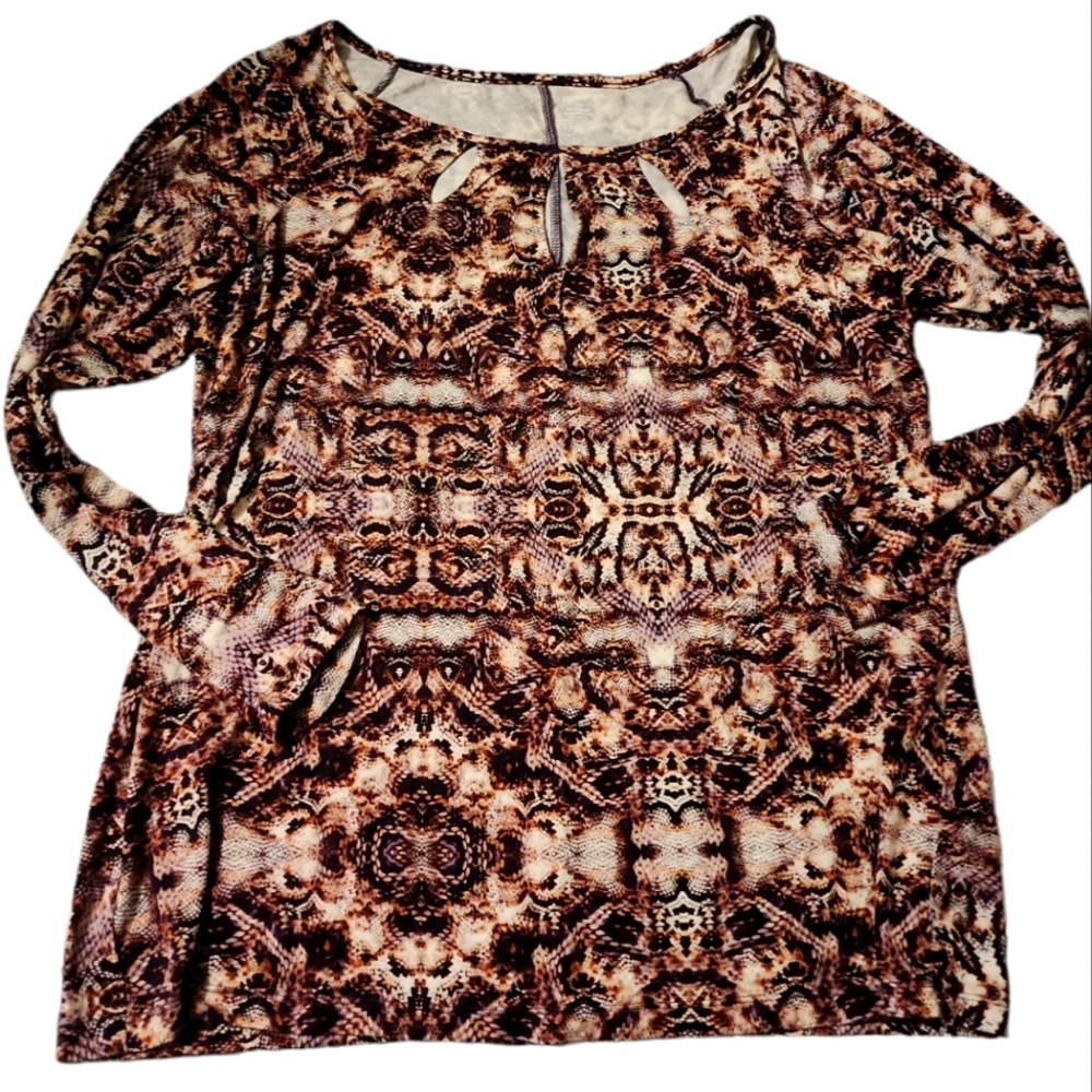 Jennifer Lopez- women's 0X long sleeve with keyhole neckline